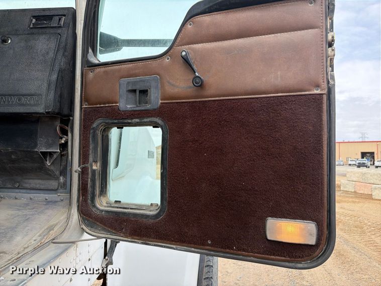 image for item FM7702 1998 Kenworth W900 ready mix truck