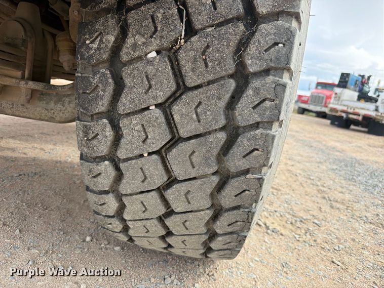 image for item FM7702 1998 Kenworth W900 ready mix truck
