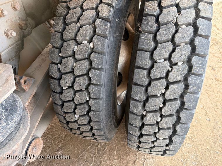 image for item FM7702 1998 Kenworth W900 ready mix truck
