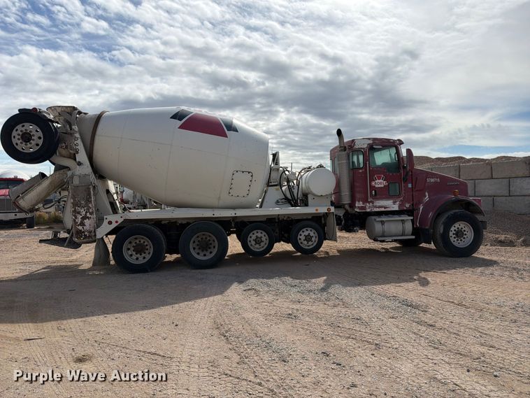 image for item FM7703 2007 Kenworth W900 ready mix truck