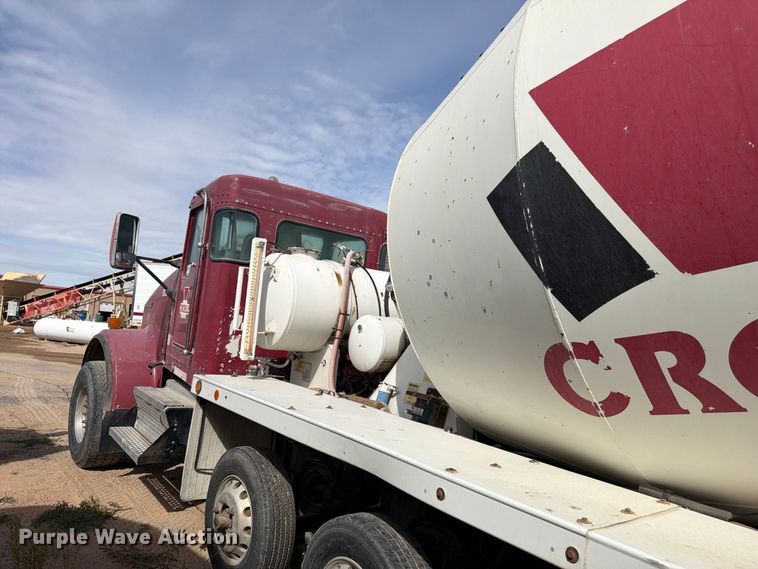 image for item FM7703 2007 Kenworth W900 ready mix truck