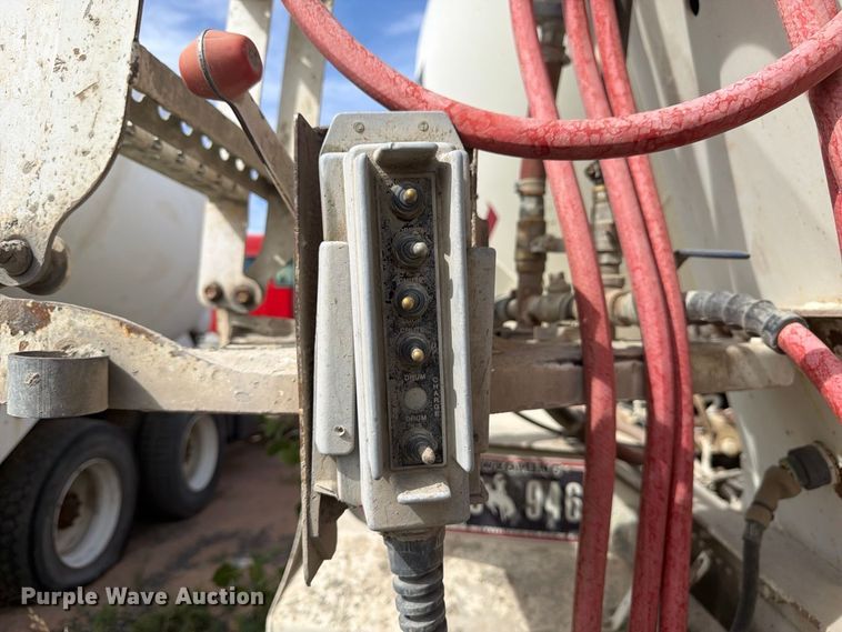image for item FM7703 2007 Kenworth W900 ready mix truck