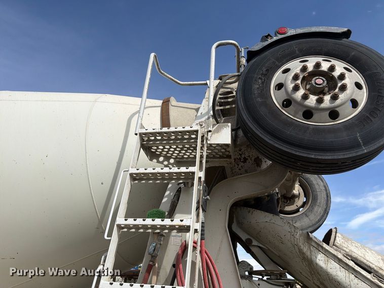 image for item FM7703 2007 Kenworth W900 ready mix truck