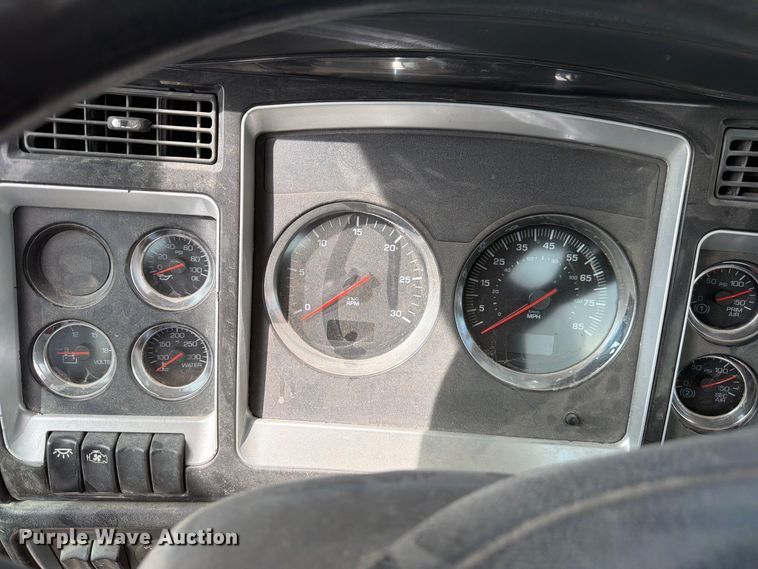 image for item FM7703 2007 Kenworth W900 ready mix truck