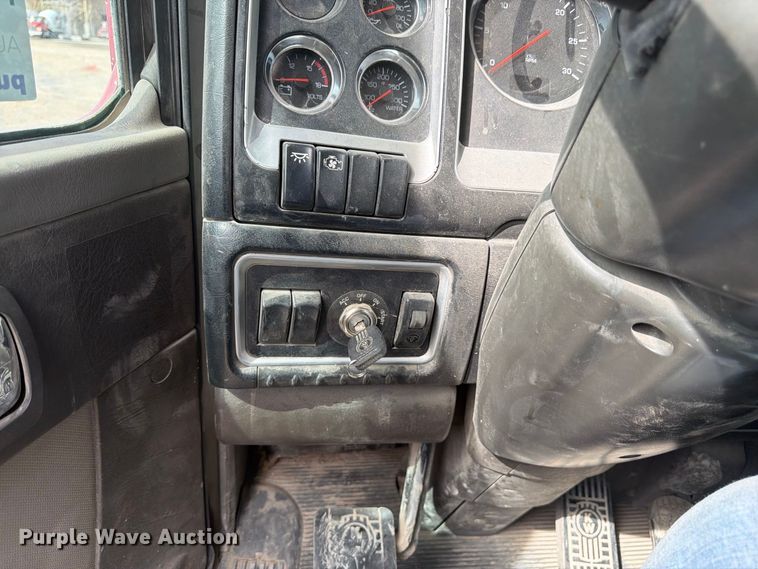 image for item FM7703 2007 Kenworth W900 ready mix truck