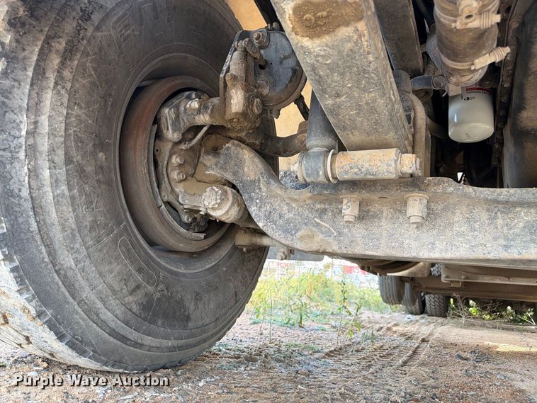 image for item FM7703 2007 Kenworth W900 ready mix truck