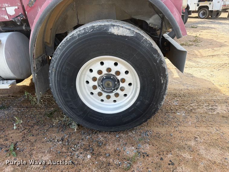 image for item FM7703 2007 Kenworth W900 ready mix truck