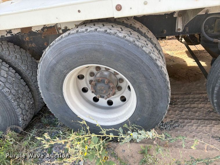 image for item FM7703 2007 Kenworth W900 ready mix truck
