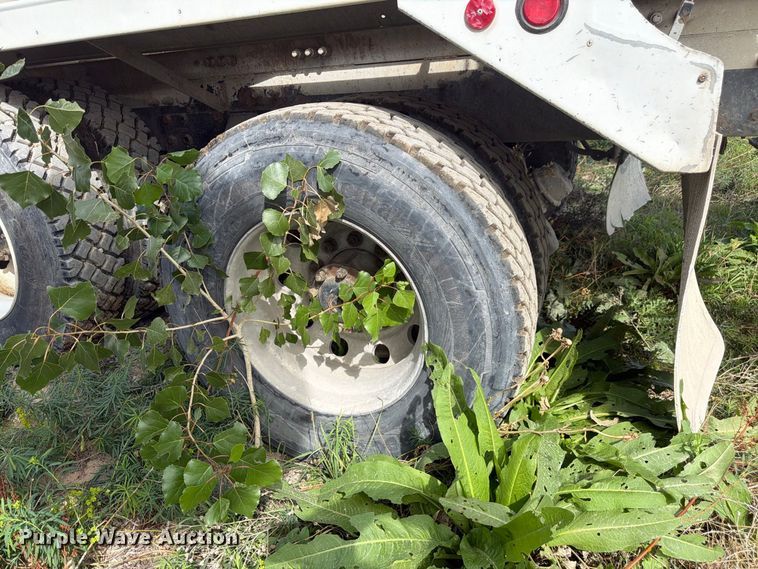 image for item FM7703 2007 Kenworth W900 ready mix truck