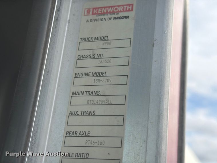 image for item FM7703 2007 Kenworth W900 ready mix truck