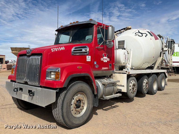 image for item FM7704 2015 Western Star 4700 