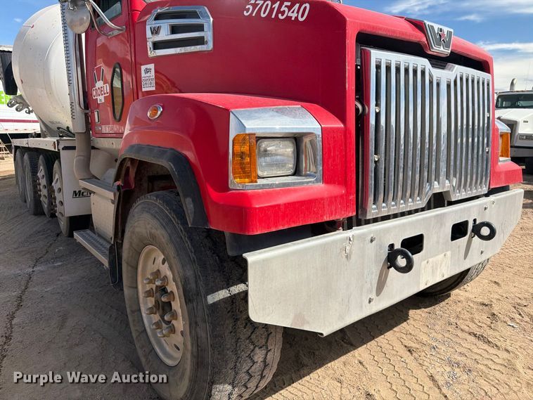 image for item FM7704 2015 Western Star 4700 