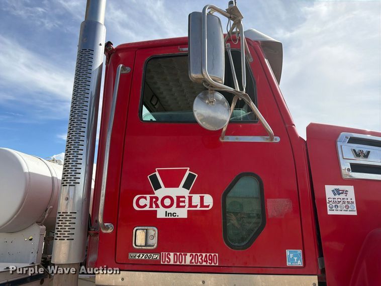 image for item FM7704 2015 Western Star 4700 
