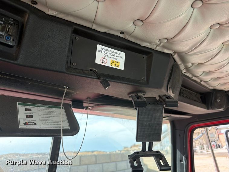 image for item FM7704 2015 Western Star 4700 