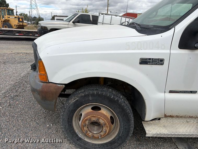 image for item FM7705 2000 Ford F450 Super Duty utility / service truck