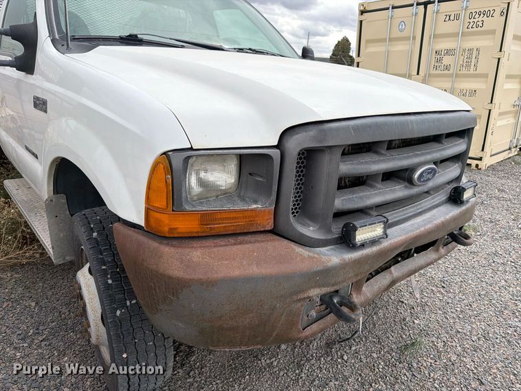 image for item FM7705 2000 Ford F450 Super Duty utility / service truck