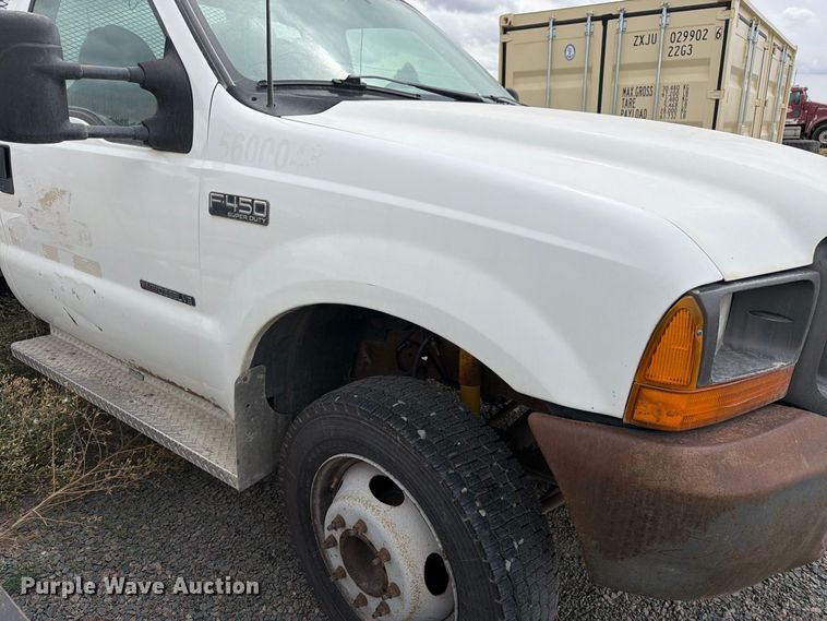 image for item FM7705 2000 Ford F450 Super Duty utility / service truck