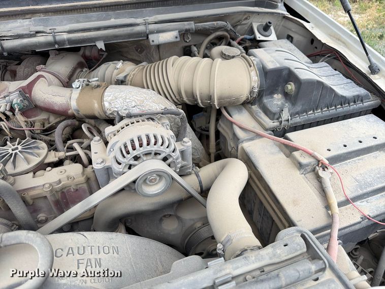 image for item FM7705 2000 Ford F450 Super Duty utility / service truck