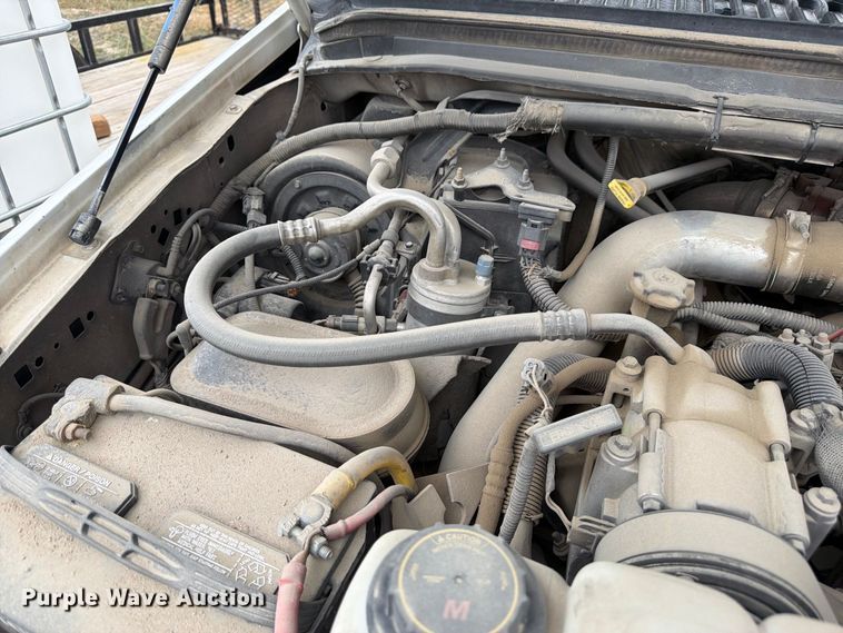 image for item FM7705 2000 Ford F450 Super Duty utility / service truck