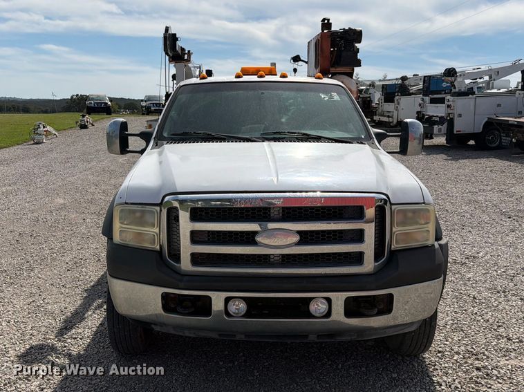 image for item FN2608 2006 Ford F550 Super Duty utility / service truck