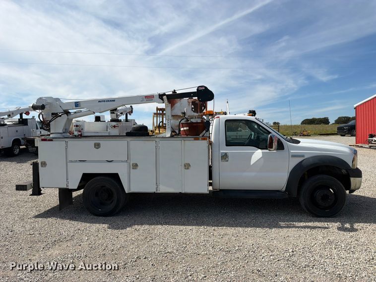 image for item FN2608 2006 Ford F550 Super Duty utility / service truck