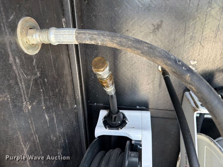 image for item FN2608 2006 Ford F550 Super Duty utility / service truck
