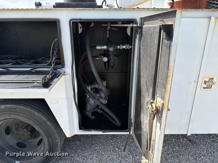 image for item FN2608 2006 Ford F550 Super Duty utility / service truck