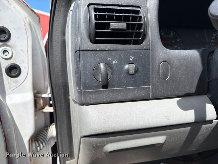 image for item FN2608 2006 Ford F550 Super Duty utility / service truck