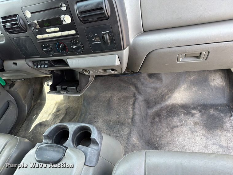 image for item FN2608 2006 Ford F550 Super Duty utility / service truck
