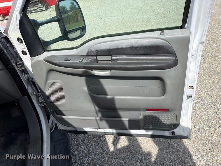 image for item FN2608 2006 Ford F550 Super Duty utility / service truck