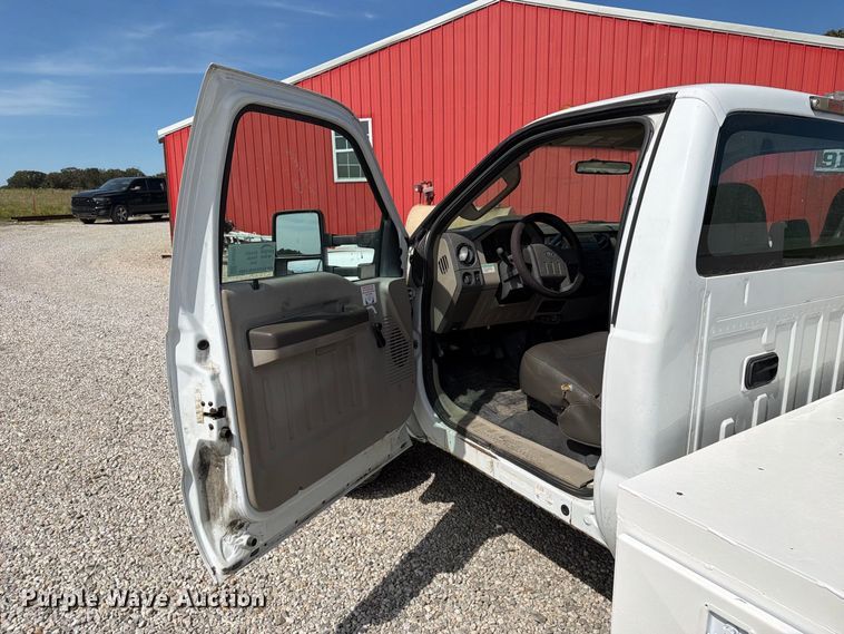 image for item FN2609 2009 Ford F550 Super Duty XL utility / service truck