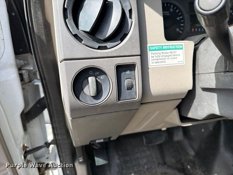 image for item FN2609 2009 Ford F550 Super Duty XL utility / service truck