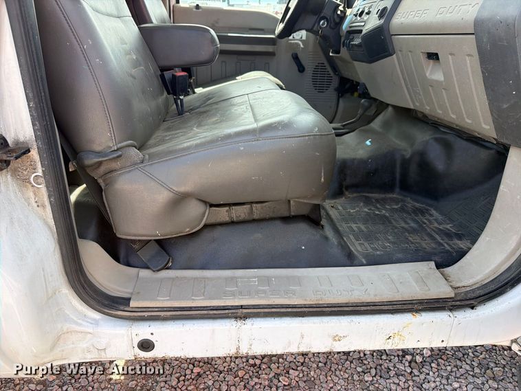 image for item FN2609 2009 Ford F550 Super Duty XL utility / service truck