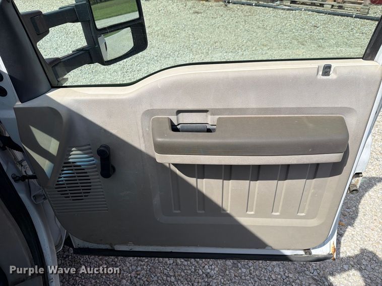 image for item FN2609 2009 Ford F550 Super Duty XL utility / service truck