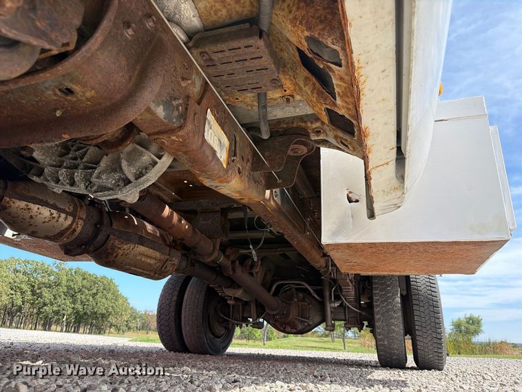 image for item FN2609 2009 Ford F550 Super Duty XL utility / service truck