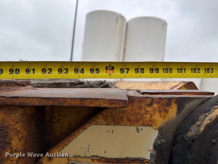 image for item FP3108 1994 Load King drop deck equipment trailer