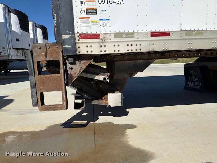 image for item FP3121 2009 Vanguard VIP Maxcube dry van trailer