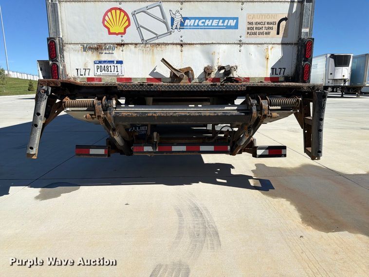 image for item FP3121 2009 Vanguard VIP Maxcube dry van trailer