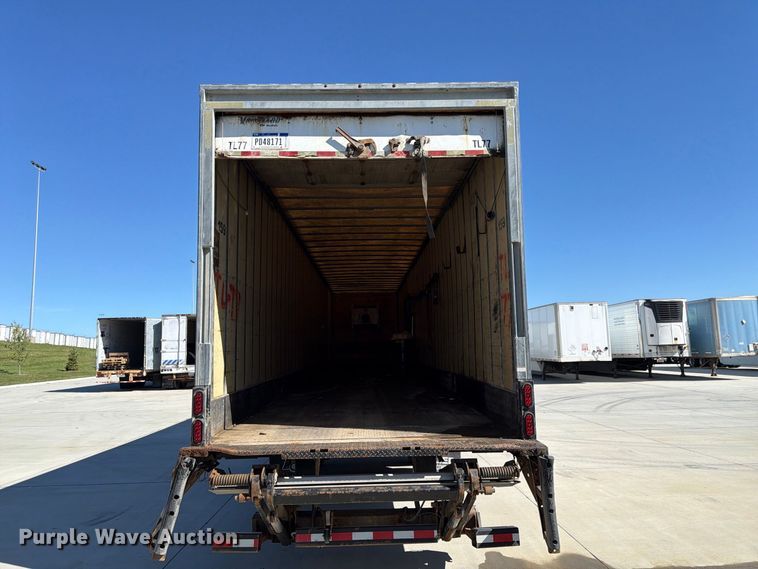 image for item FP3121 2009 Vanguard VIP Maxcube dry van trailer