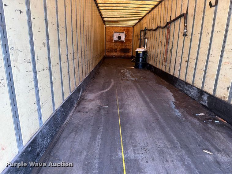 image for item FP3121 2009 Vanguard VIP Maxcube dry van trailer