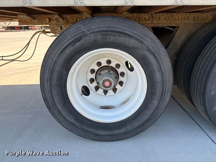 image for item FP3121 2009 Vanguard VIP Maxcube dry van trailer