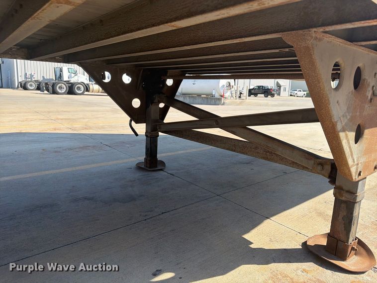 image for item FP4057 2000 Utility Trailer dry van trailer