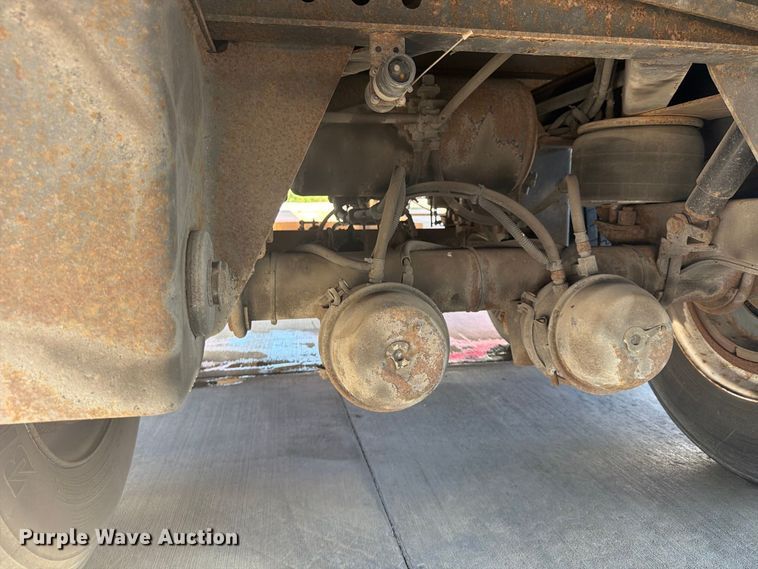 image for item FP4057 2000 Utility Trailer dry van trailer
