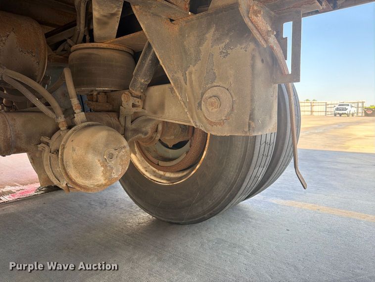 image for item FP4057 2000 Utility Trailer dry van trailer