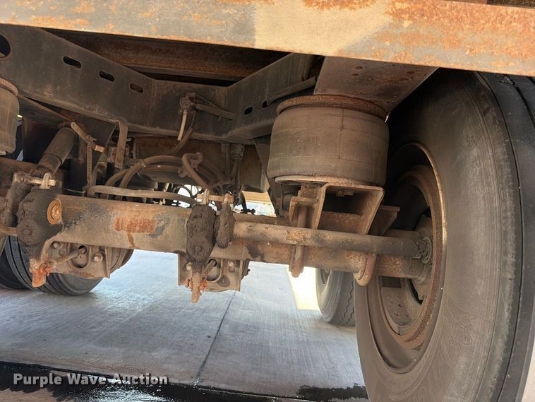 image for item FP4057 2000 Utility Trailer dry van trailer