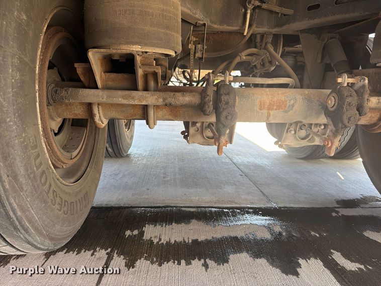 image for item FP4057 2000 Utility Trailer dry van trailer