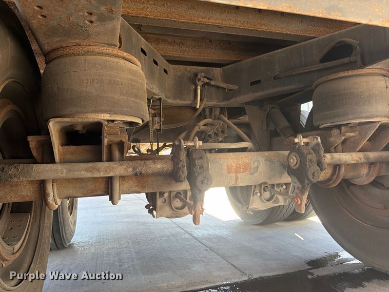 image for item FP4057 2000 Utility Trailer dry van trailer