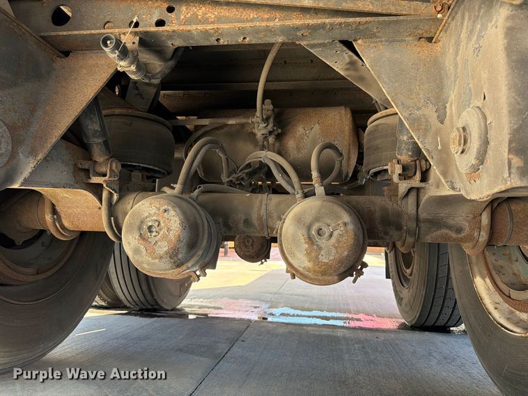 image for item FP4057 2000 Utility Trailer dry van trailer