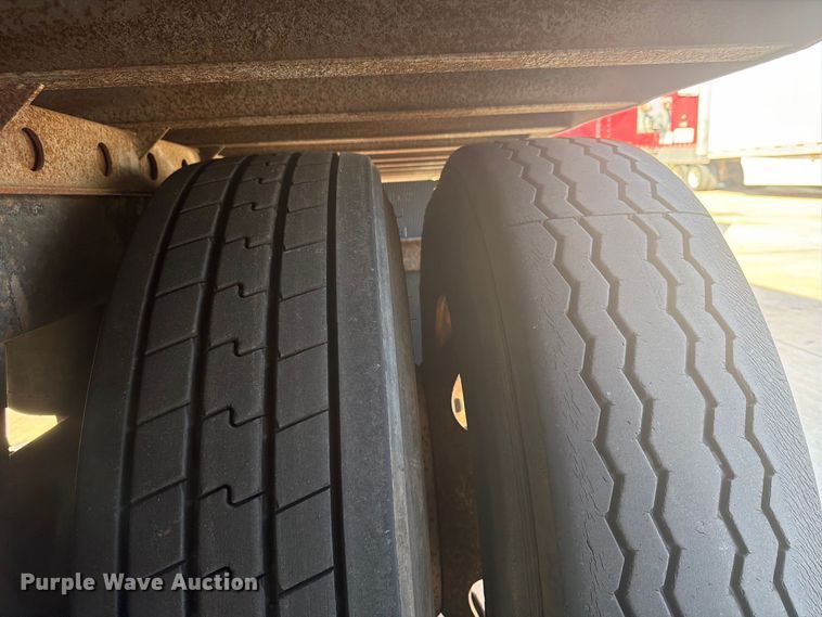 image for item FP4057 2000 Utility Trailer dry van trailer