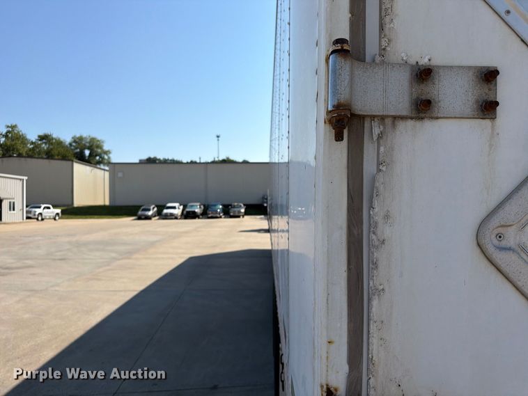 image for item FP4058 2008 Strick dry van trailer